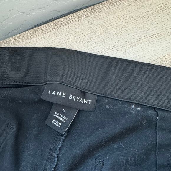 Lane Bryant Black Cargo Shorts Rolled Hem 18 - Picture 3 of 9
